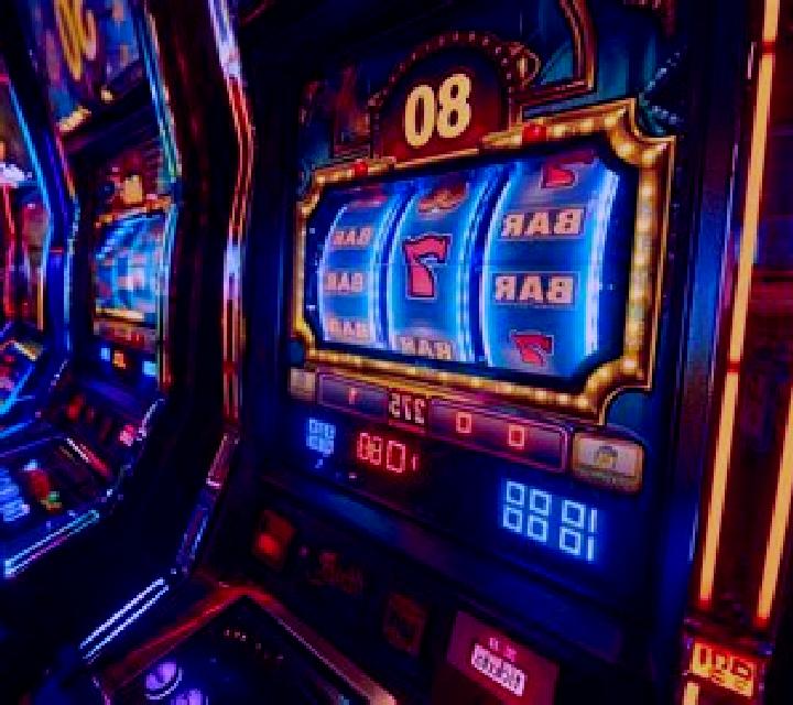 Smash X slot machine
