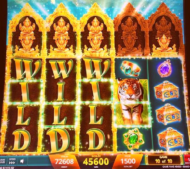 Snake & Ladder Jungle slot machine