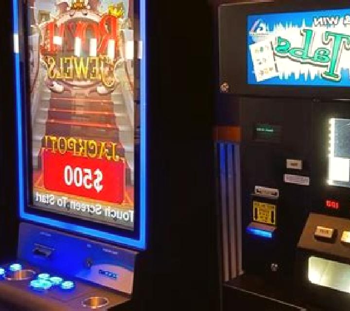 Snapshot Pull Tab slot machine