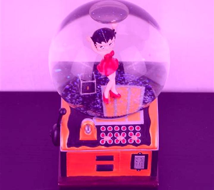 Snow Globe slot