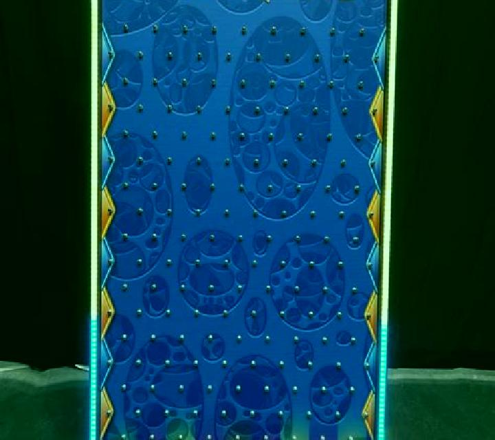 Snowball Plinko slot