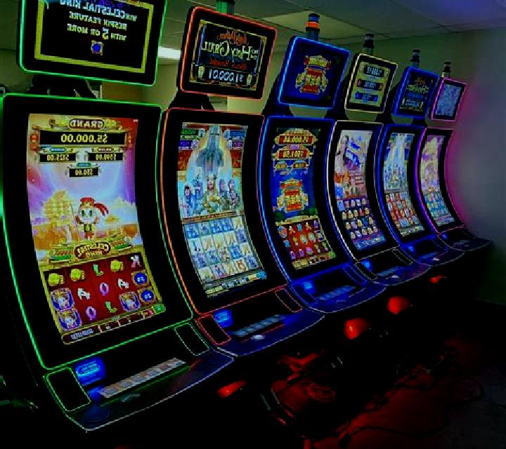 Solar Eclipse (Paperclip Gaming) slot machine