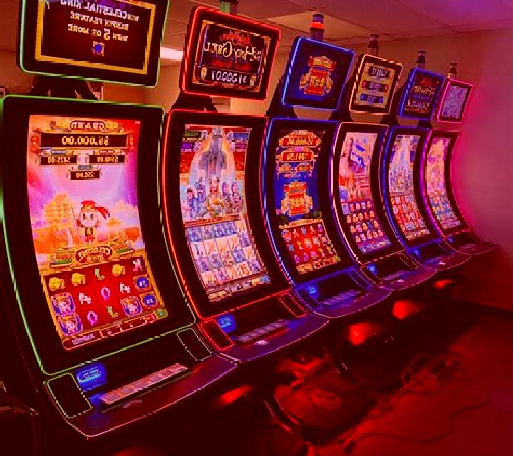Solar Spins (Nucleus Gaming) slot machine
