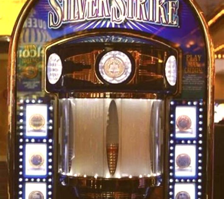 Sonar Strike slot game