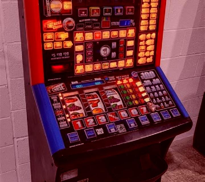 Space Chase slot machine