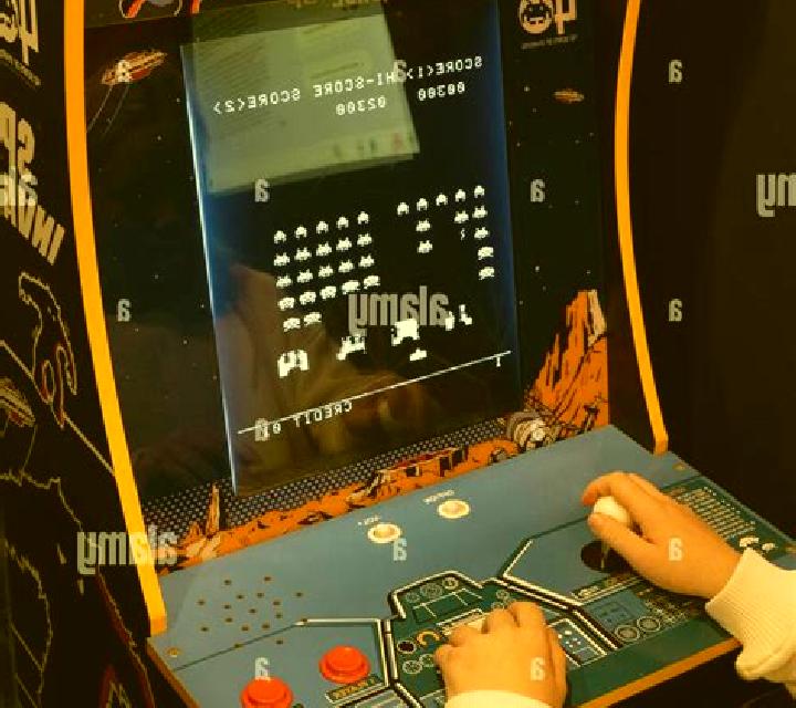 Space Invaders Roulette slot machine