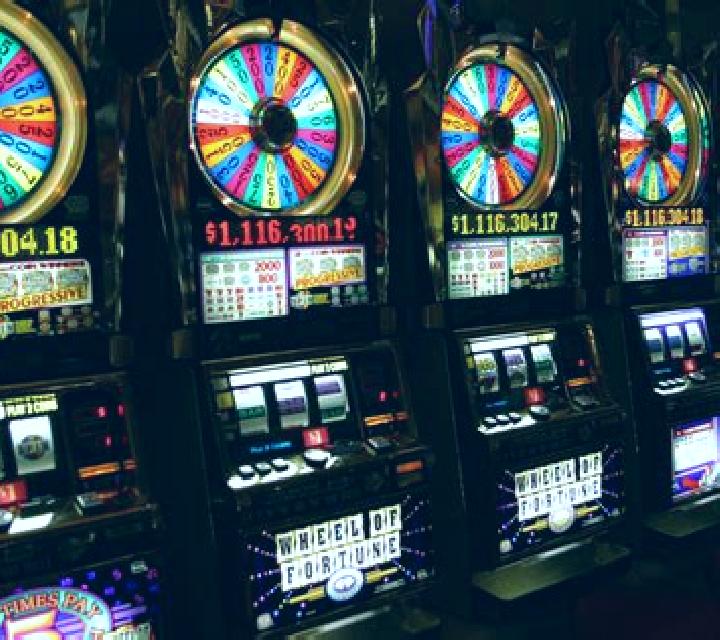 Spin It Vegas online slot