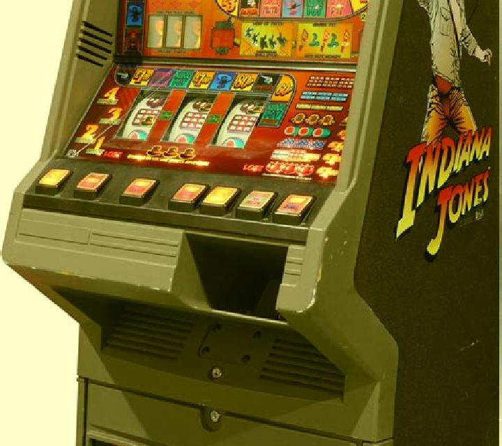 Spin Jones slot machine