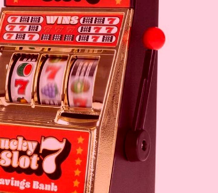 Spinning 7 s slot