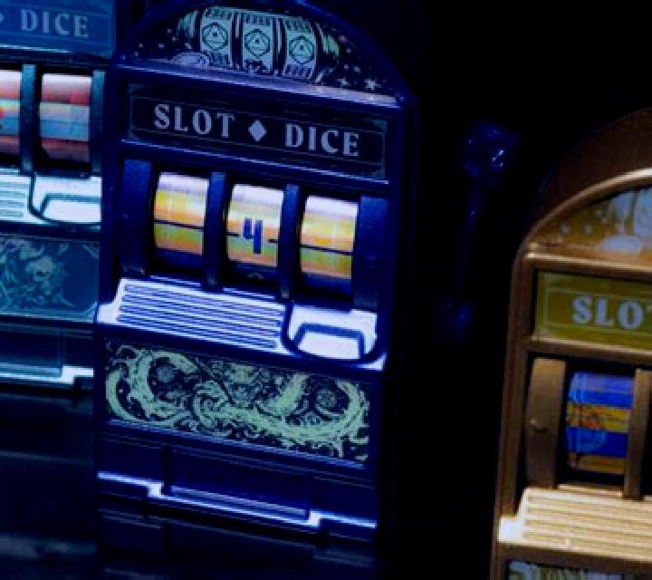 Spins and Magic Dice slot machine