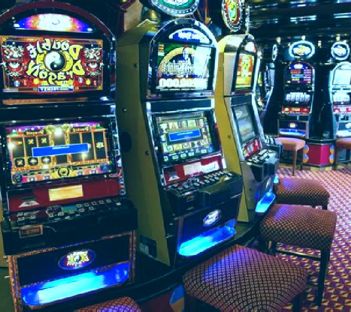 SpinTop slot