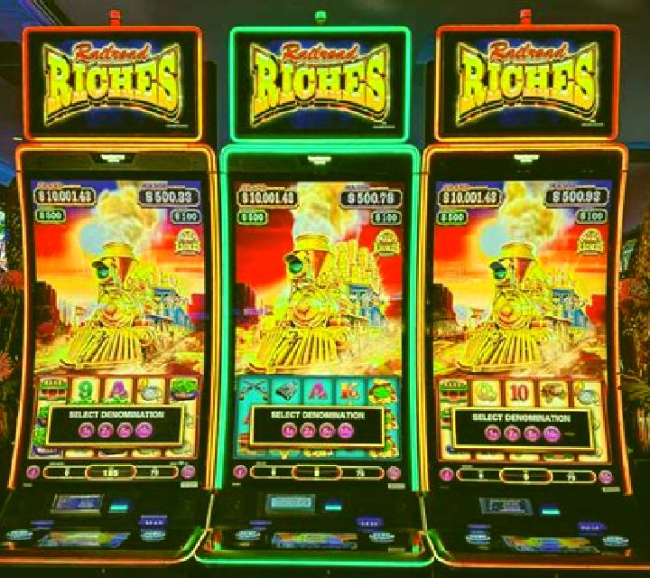 Splash of Riches slot machine