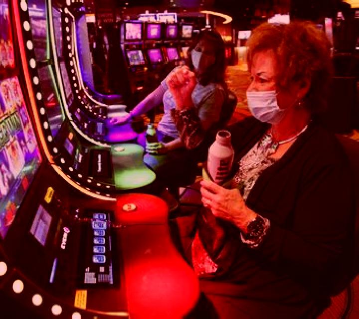 Stellar Spark slot machine