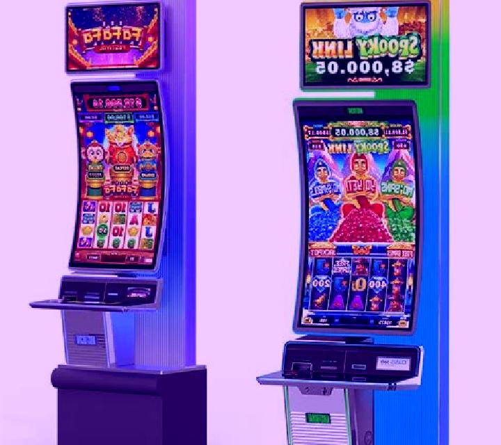 Striking Coin Link slot machine