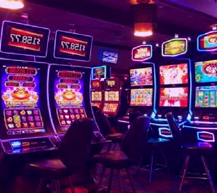 Striking Hot 5 slot