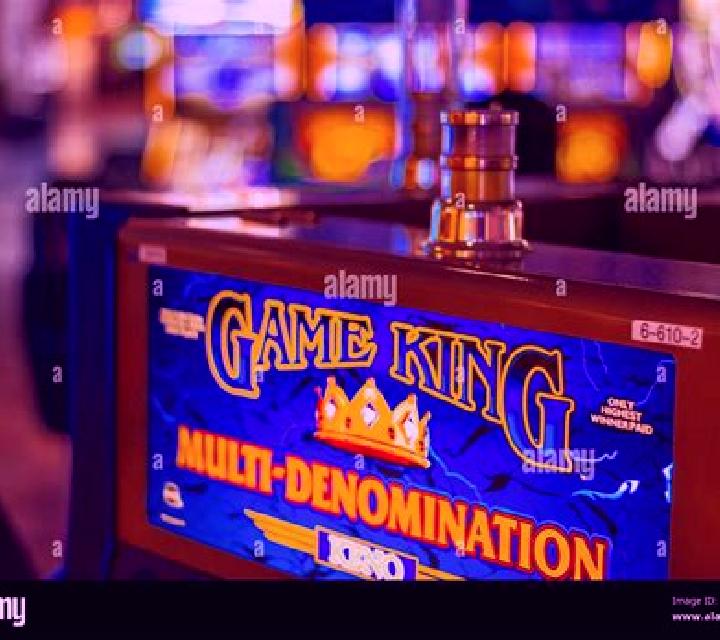 Stunning Crown 100 slot game
