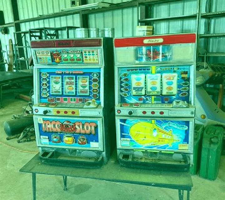 Stunning Crown 100 slot machine