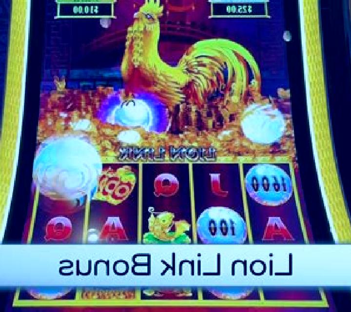 Stunning Crown Cash Mesh Link slot machine