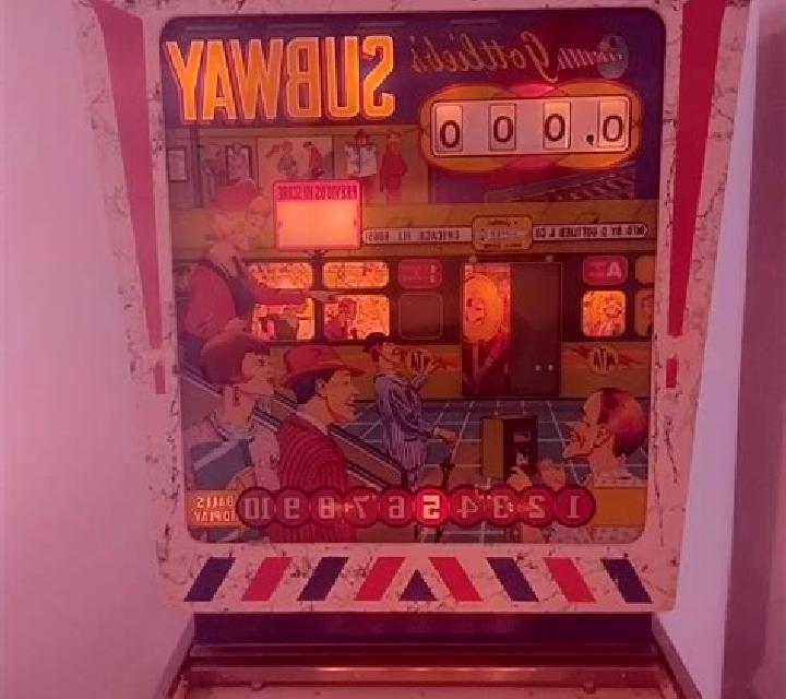Subway Spraydown slot machine