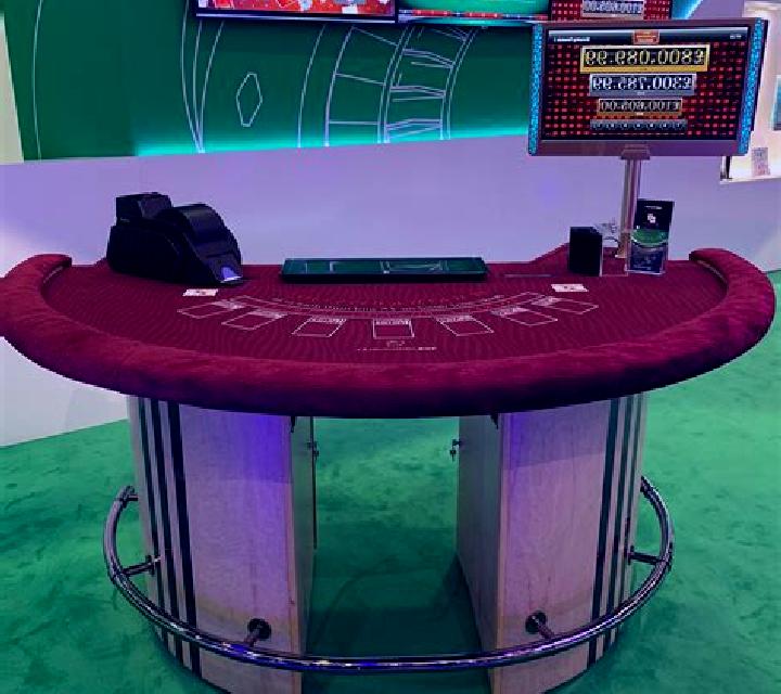 Suit em Blackjack (Felt Gaming) online slot