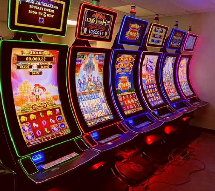 Super 777 (759 Gaming) slot machine