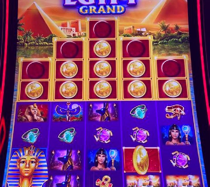 Super Egypt slot machine