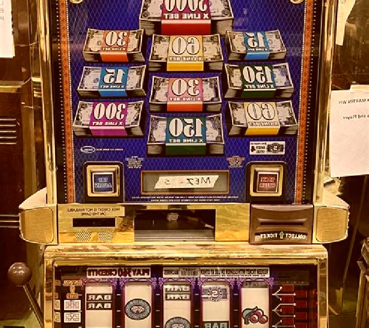 Super Lucky Dollar slot machine