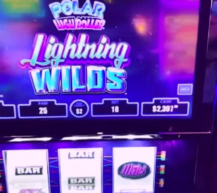 Super Player Lightning Wilds online slot