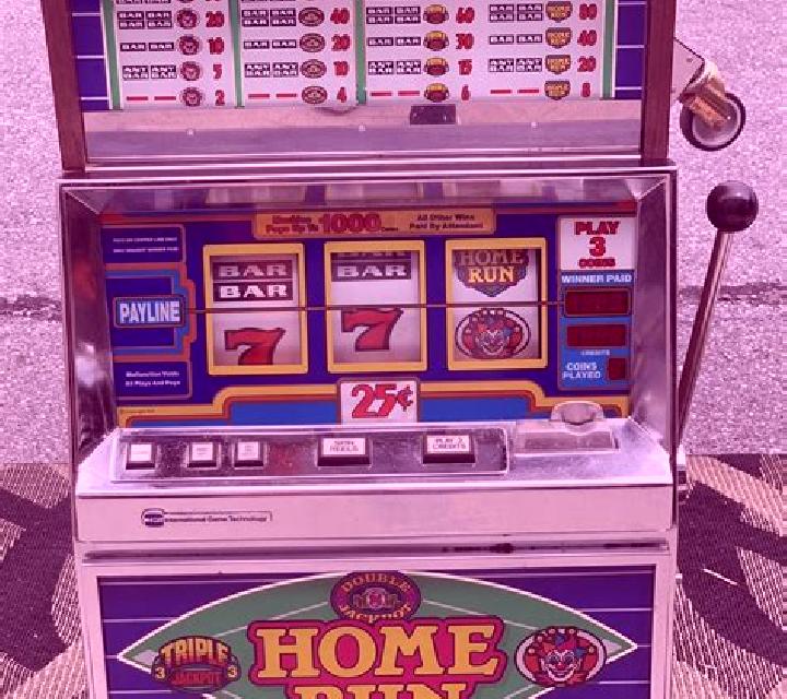 Super Random Runner Hold and Run slot machine