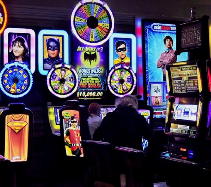 Super Size Atlas slot machine