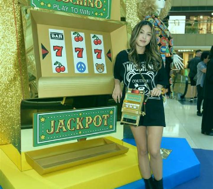 Supersize slot