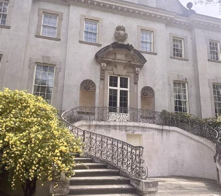 Swan House slot