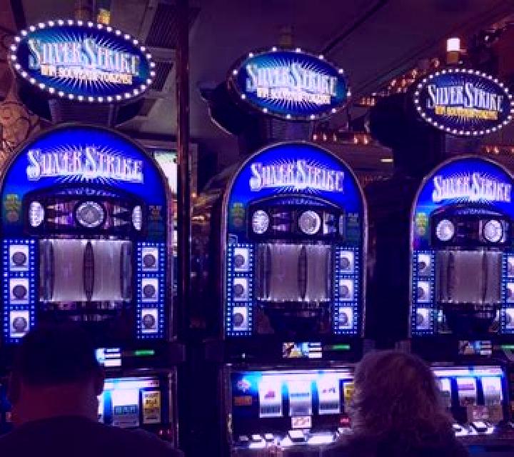 Sweet Strike slot machine