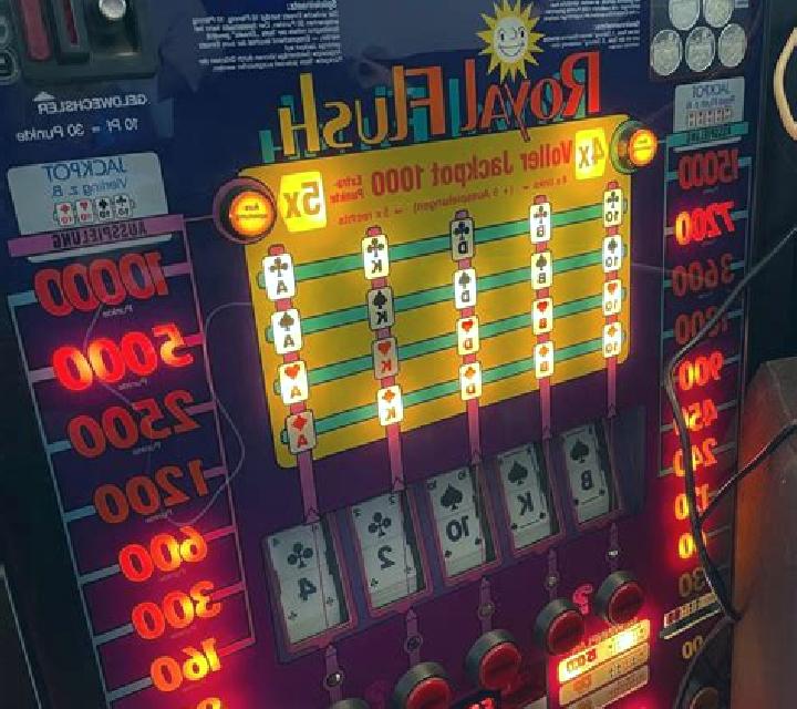 Tactical Flush slot game