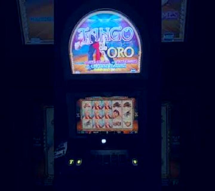Tango Twirl slot machine