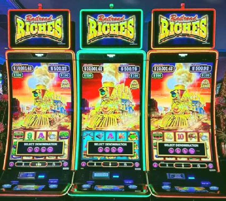 Ten Treasures of Roca Riches slot machine