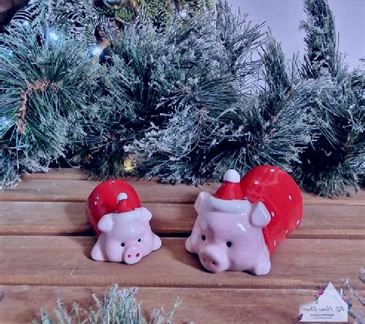The 3 Pigs: Christmas Cracker slot game