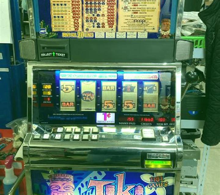 The Beach Comber slot machine