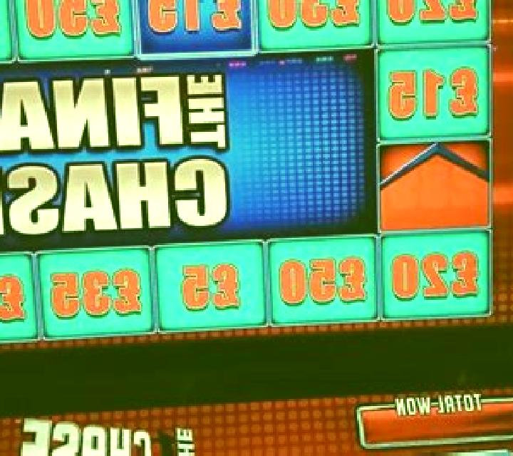The Chase slot machine