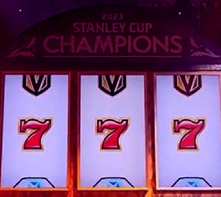 The Cup slot machine