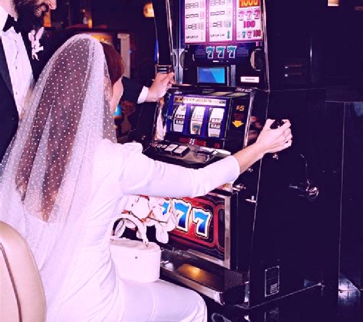 The Flower Bride slot machine