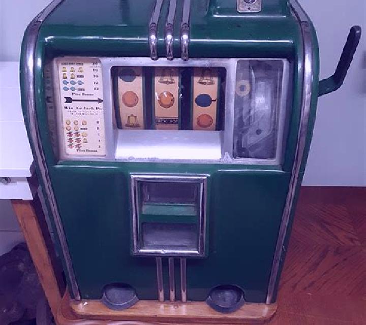 The Lucky Gazette slot machine