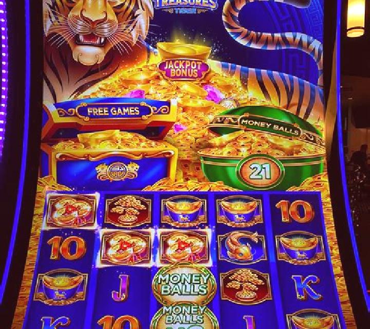 Three Kingdoms (Red Tiger) slot machine