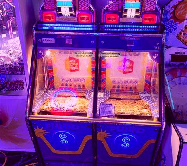 Thunder Plinko slot machine