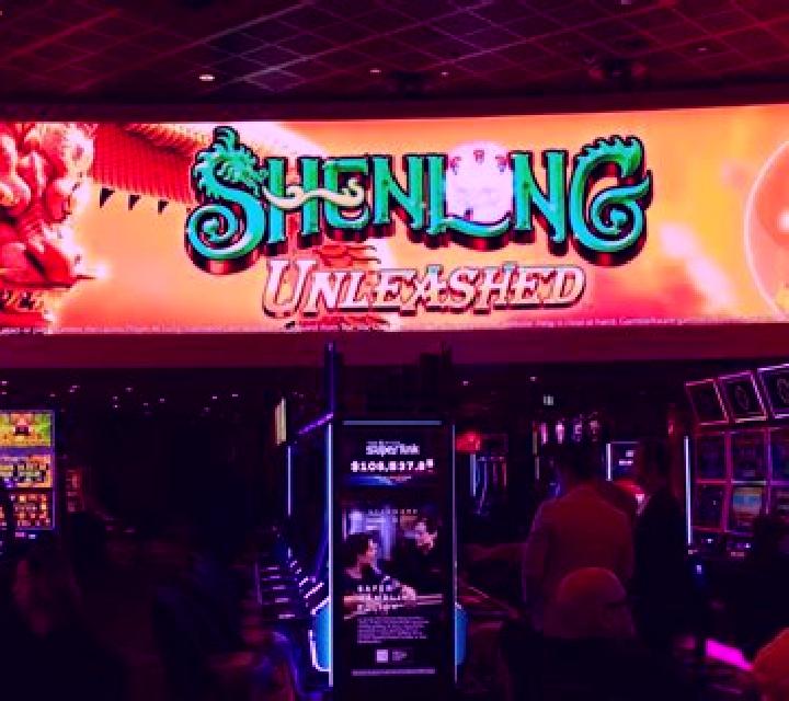 Thundering Shenlong slot machine