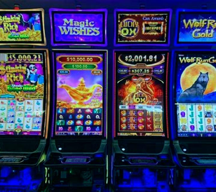 Time Machine II slot machine