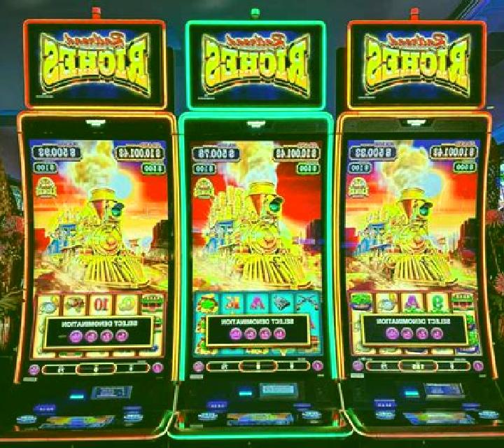 Toast to Riches slot machine