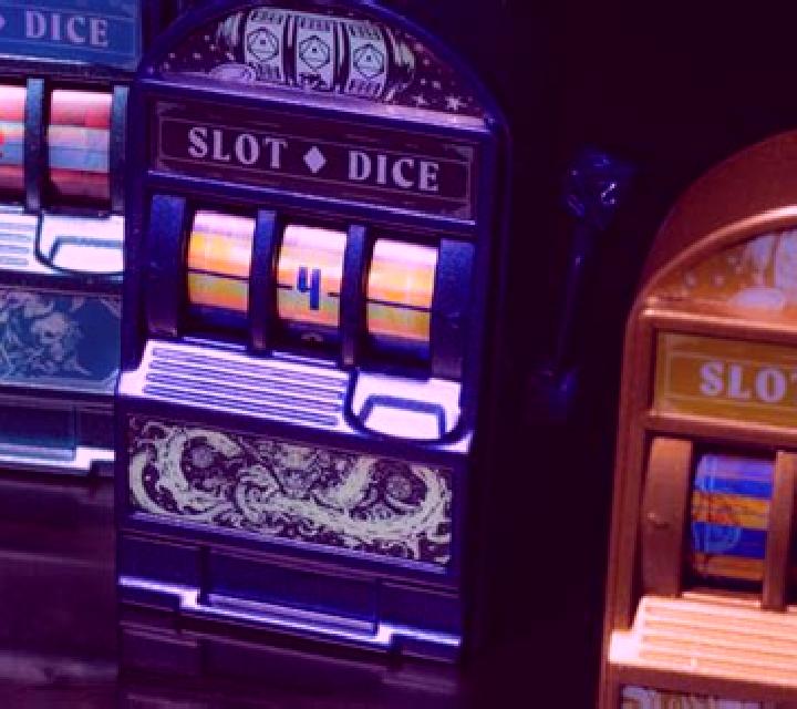 Triad Dice slot