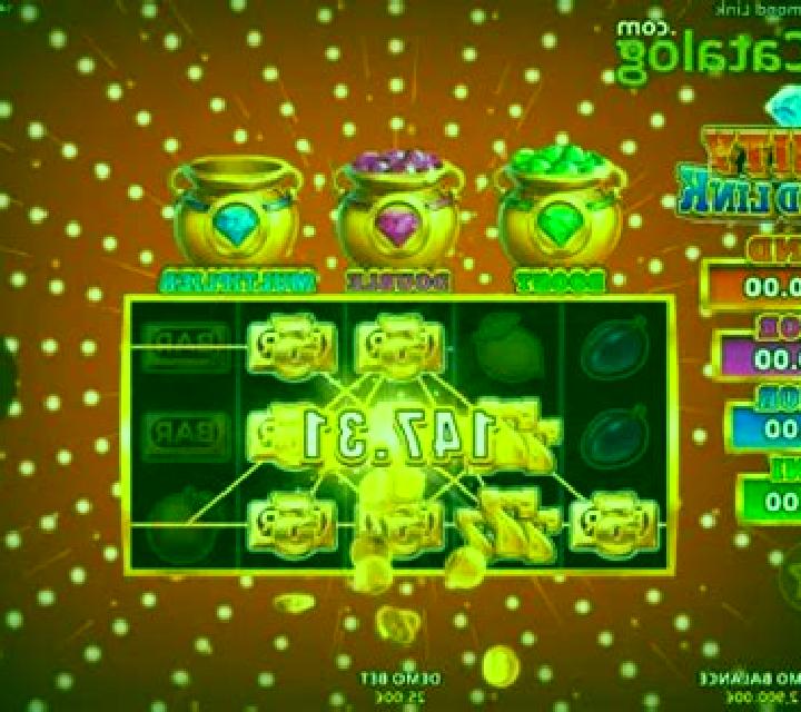 Trinity Diamond Link slot