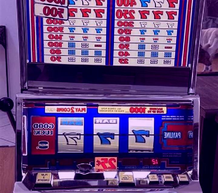 Triple 7 s Red White and Blue slot machine